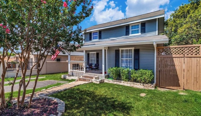 StockYards-BBobs-4mins! GrayLee House.4-Bedrooms, TCU close by