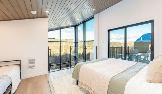 STOKE Luxury Cabin 2 with Epic Views