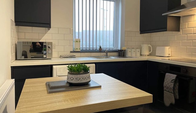 Stoke studio · Lovely 1 Bedroom Serviced Apartment