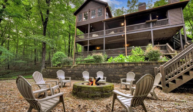 Stokes Haven | Pet Friendly | Hot Tub | Creek |