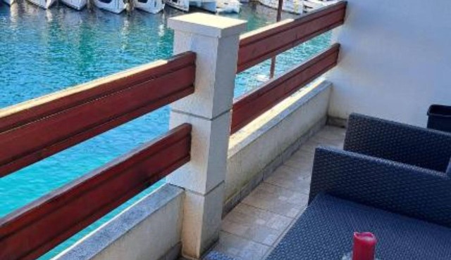 Stomorska Seaside Apartments