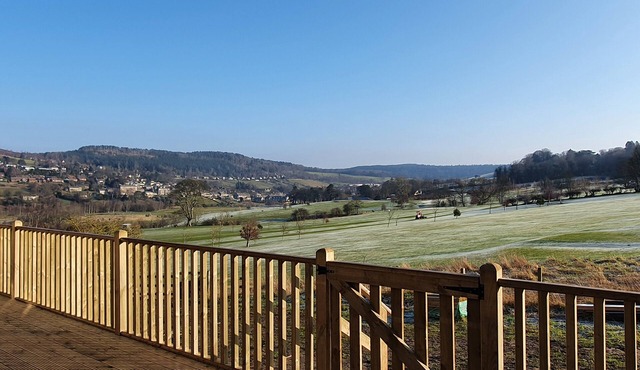 Stone built cottage, comfortably sleeps up to 6. Ideal for holiday makers who love to explore!