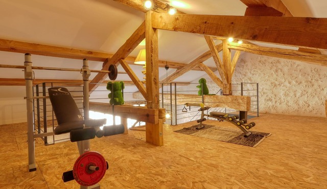 Stone character house for 12/14 people, 7 minutes from an amusement park