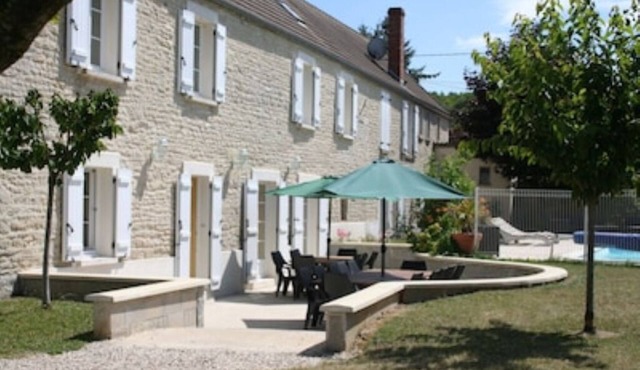 STONE HOUSE - SLEEPS 22