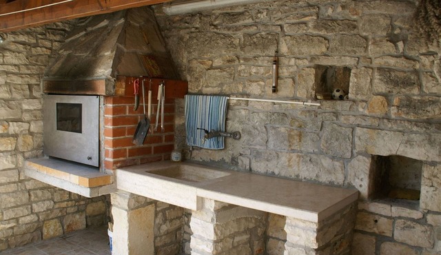 Stone Holiday Home in Peresiji with Pool