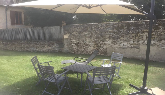 Stone Holiday Home in the Lot – Peaceful Nature Retreat near the Dordogne