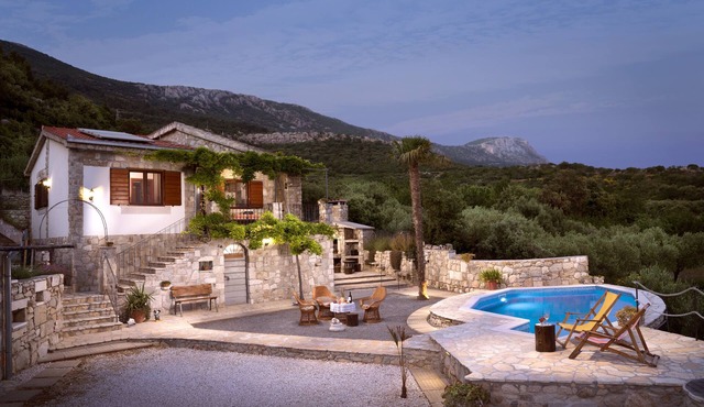 Stone house Angelo - Peace oasis with pool
