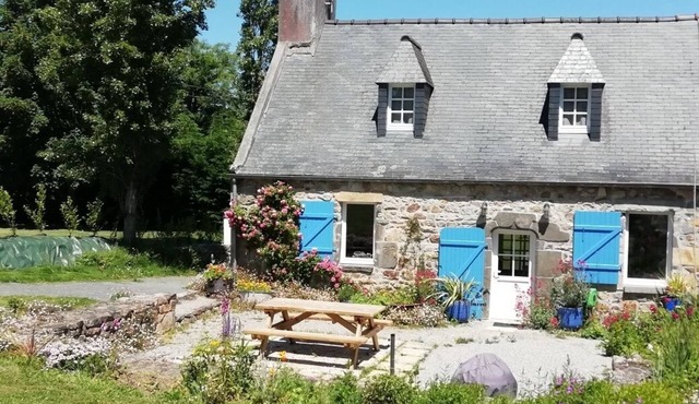 Stone house between Crozon and Camaret near beaches with WIFI