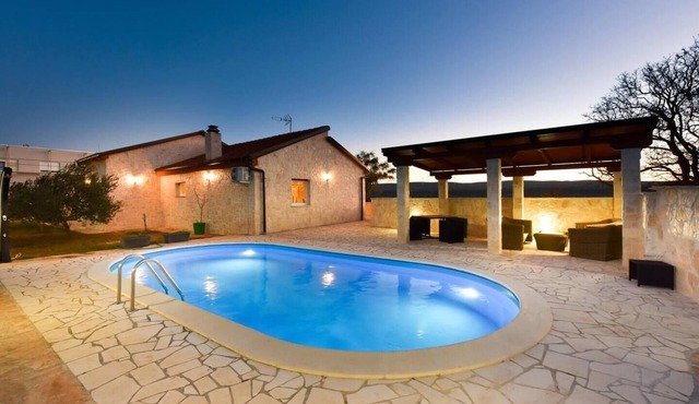Stone House Captivating Villa in Pridraga, Zadar