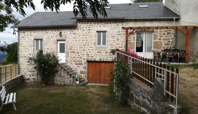 stone house Saint Léger de Peyre