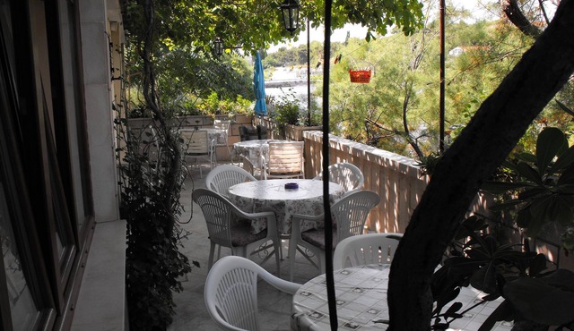 Stone house GREGOV - family groups ,eco Tourism,direct access on private beach