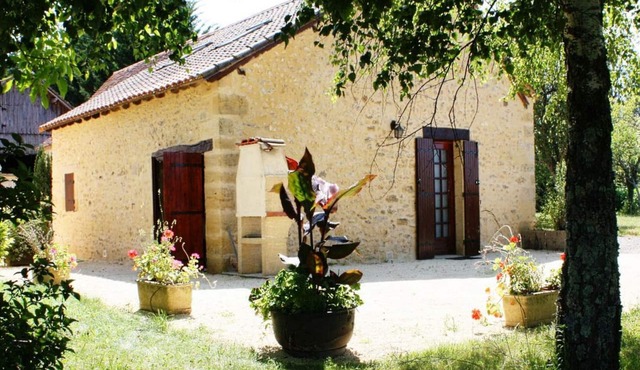 Stone house in Black Périgord with Wifi and pets allowed