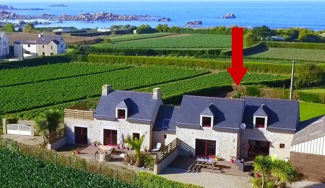 Stone House in Cléder near Sandy Beach