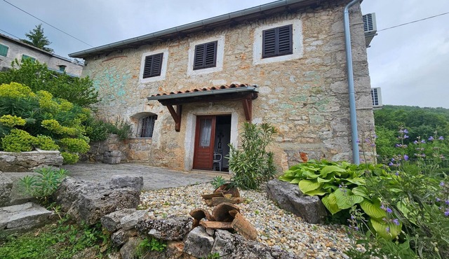 Stone House in Dobrec with Sea Views