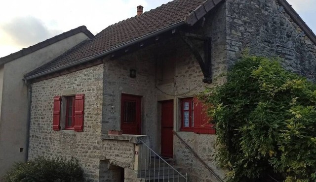 Stone house in the heart of Burgundy