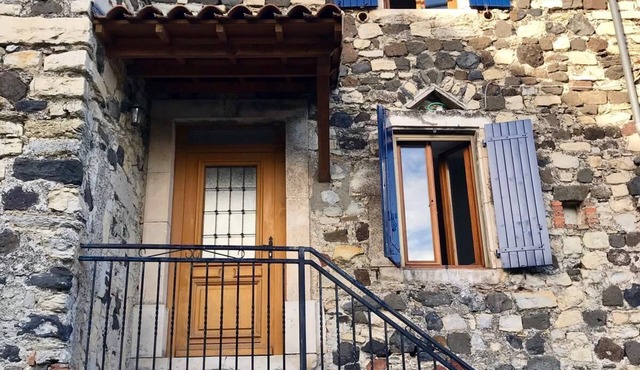 Stone house in the heart of a village Ardéchois