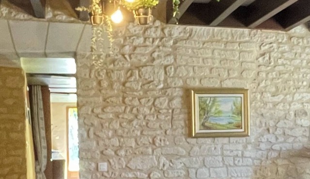 Stone house near CenterParcs and Futuroscope. (Tuffeau, beams, floor tiles)