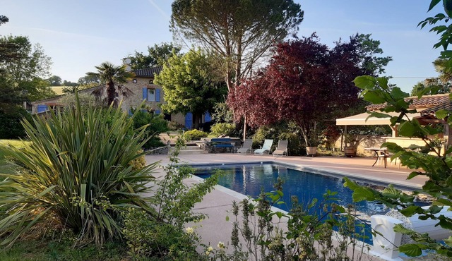 Stone house, Swimming pool, Jacuzzi, Golf