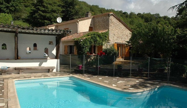Stone House with private pool in the Languedoc National Park near Octon
