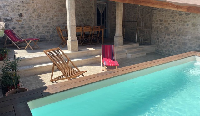 Stone house with swimming pool - Gorges de l'Ardèche