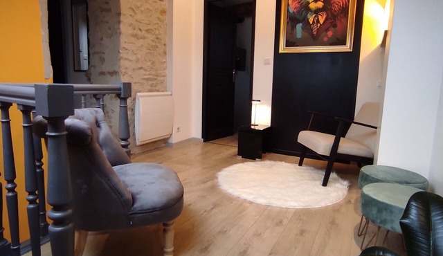 Stone house with swimming pool, in the heart of the vineyards of Nuits Saint Georges