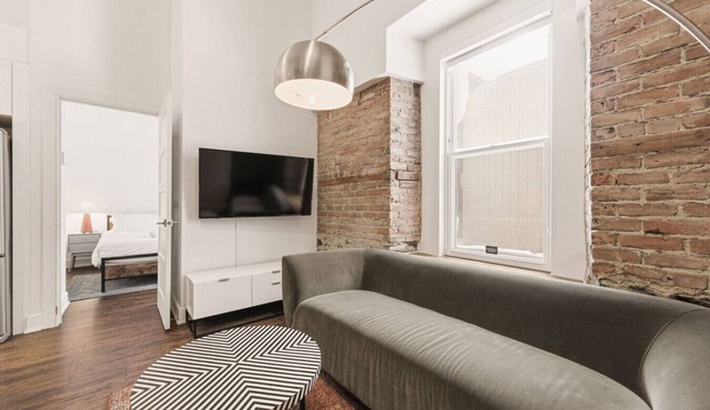 Stone Loft 2BR Downtown Montreal