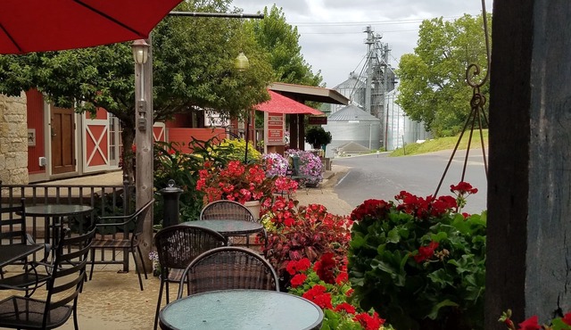 Stone Mill Hotel & Suites