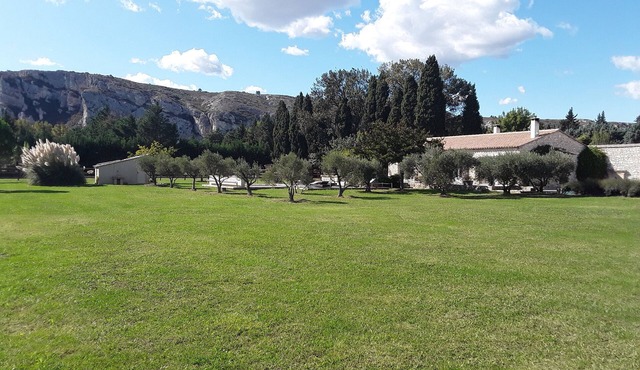 Stone property of 150 m² on 8000 m² with swimming pool