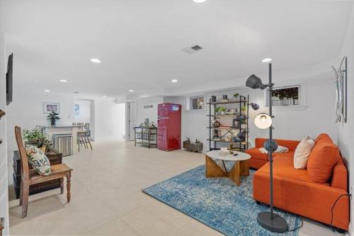 Stone's Throw from Capitol Hill Free Parking