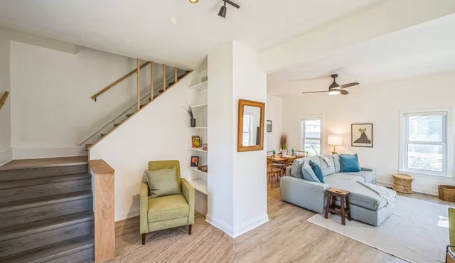 Stone's Throw Lake House