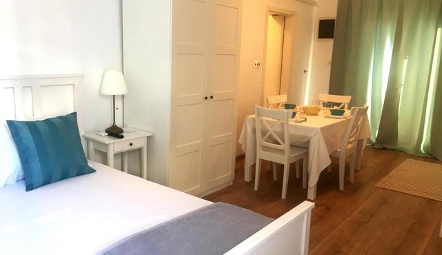 Stone & Salt Studio Apartment