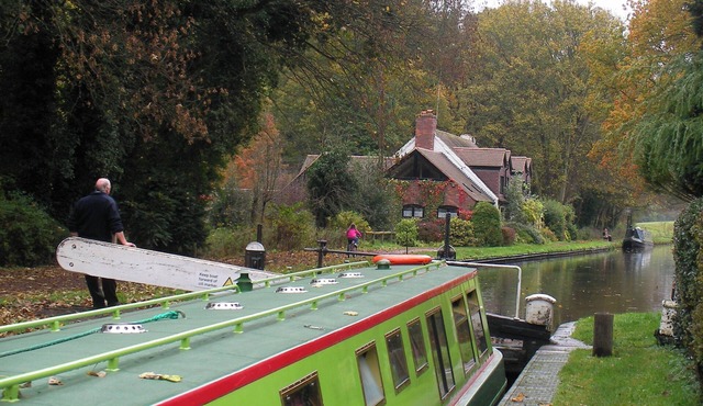 Stone - Self-Drive Boat - Sleeps 4 - Pet Friendly