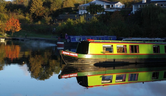 Stone - Self-Drive Boat - Sleeps 8 - Pet Friendly