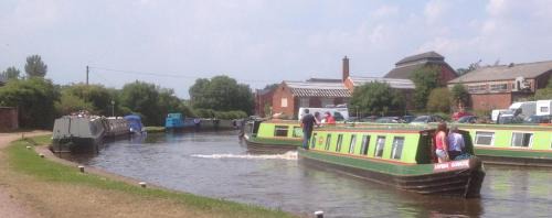 Stone - Self-Drive Boat - Sleeps 6 - Pet Friendly