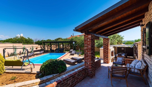 Stone villa Tea with pool