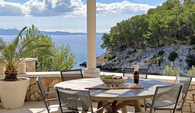 Stone Villa with Jacuzzi & Private Beach Island Brac Croatia