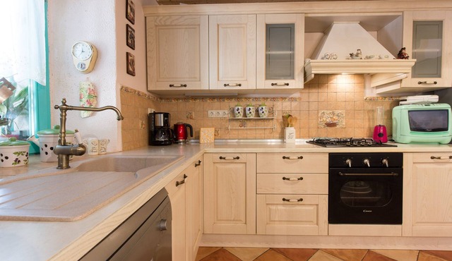 Stone villa with pool, WLAN, air conditioning, washing machine, tumble dryer