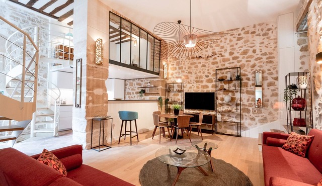 Stone walls Apartment in Le Marais – Calm Oasis – Sleeps 6 OLDS-VA-S