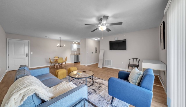 Stonecrest 716, 2Bd Apt I Free Parking I Pool