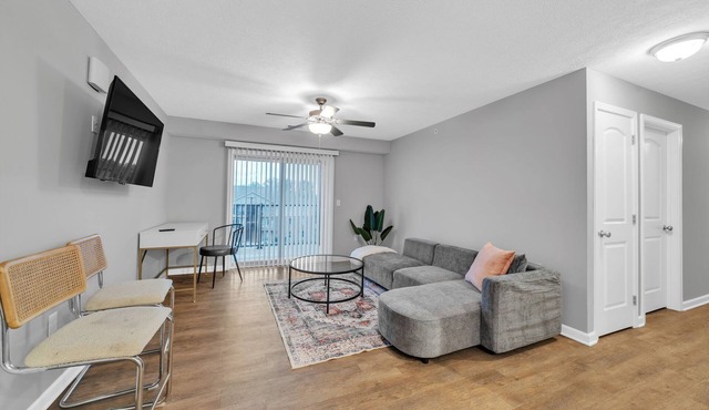 Stonecrest 910, 2Bd Apt I Free Parking I Pool