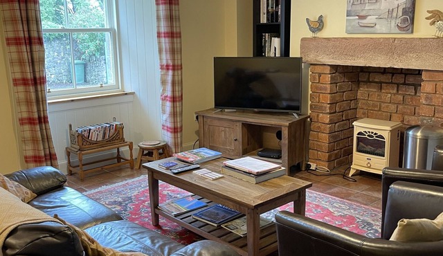 Stonelaws Holiday Cottages: The Law Cottage