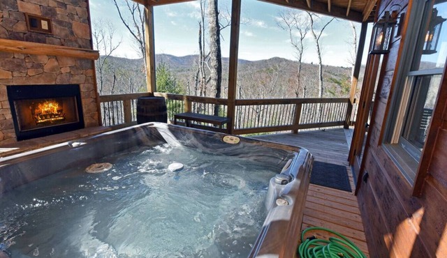 Stoneman Lodge | 2 Outdoor Fireplaces-Views-Hot Tub-Ping Pong-2 Gas Fireplaces