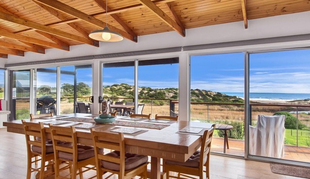 Stones Throw - 26 River View Drive