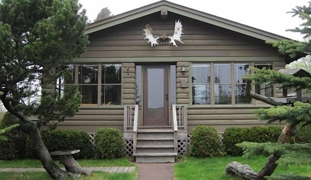 Stones Throw Cottage with views of Grand Marais Harbor on Lake Superior