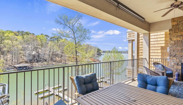 Stoneview Summit waterfront 3/2 condo with amazing views and dedicated boat slip