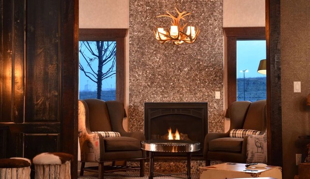 Stoney Creek, Kitchen and Balcony, Extended Stay King Suite | 2 Units