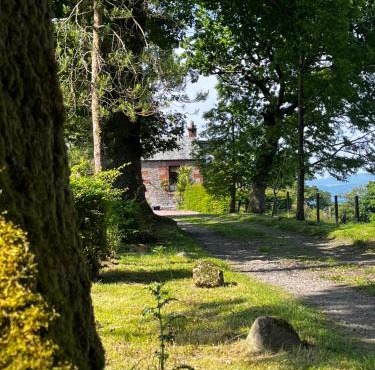 Stoneymollan over Loch Lomond