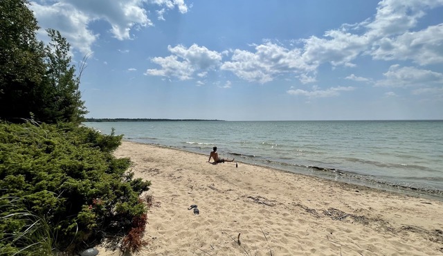 Stonington Clearview Cottage: Sun, Sand & Serenity – Summer on the Stonington Peninsula