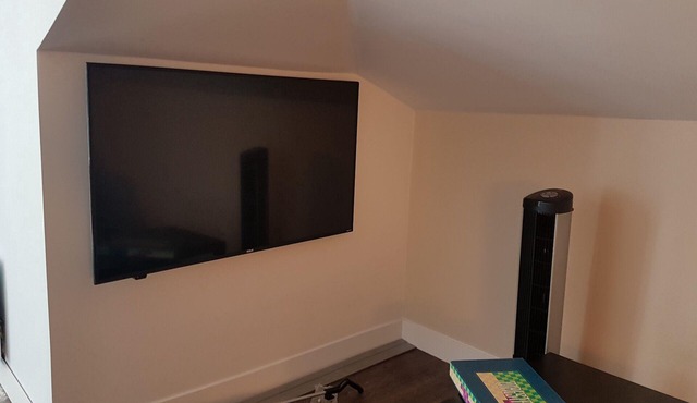 Stopover 109: Our large loft on Lake Champlain