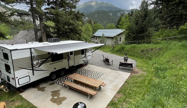 Storm Castle Glamping - Pet Friendly